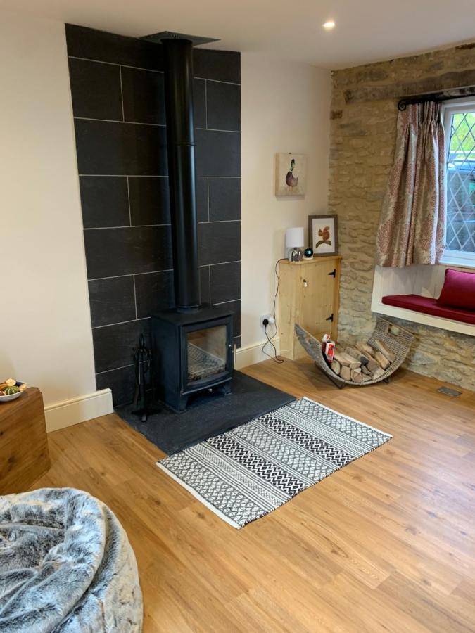 Cotswold Coombe Cottage Wotton-under-Edge Esterno foto